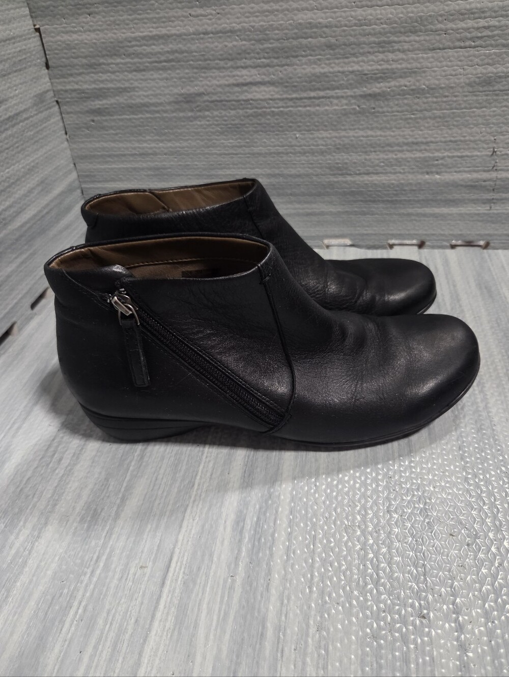 DANSKO Fifi Black Leather Ankle Boot Bootie 39 9